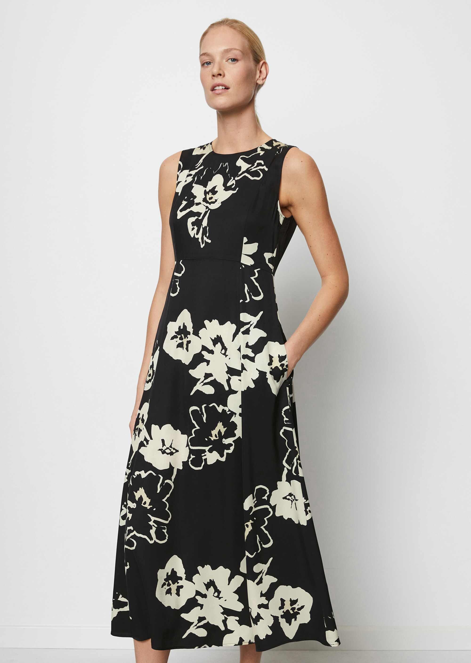 Ärmelloses Kleid fittedaus LENZING™ ECOVERO™