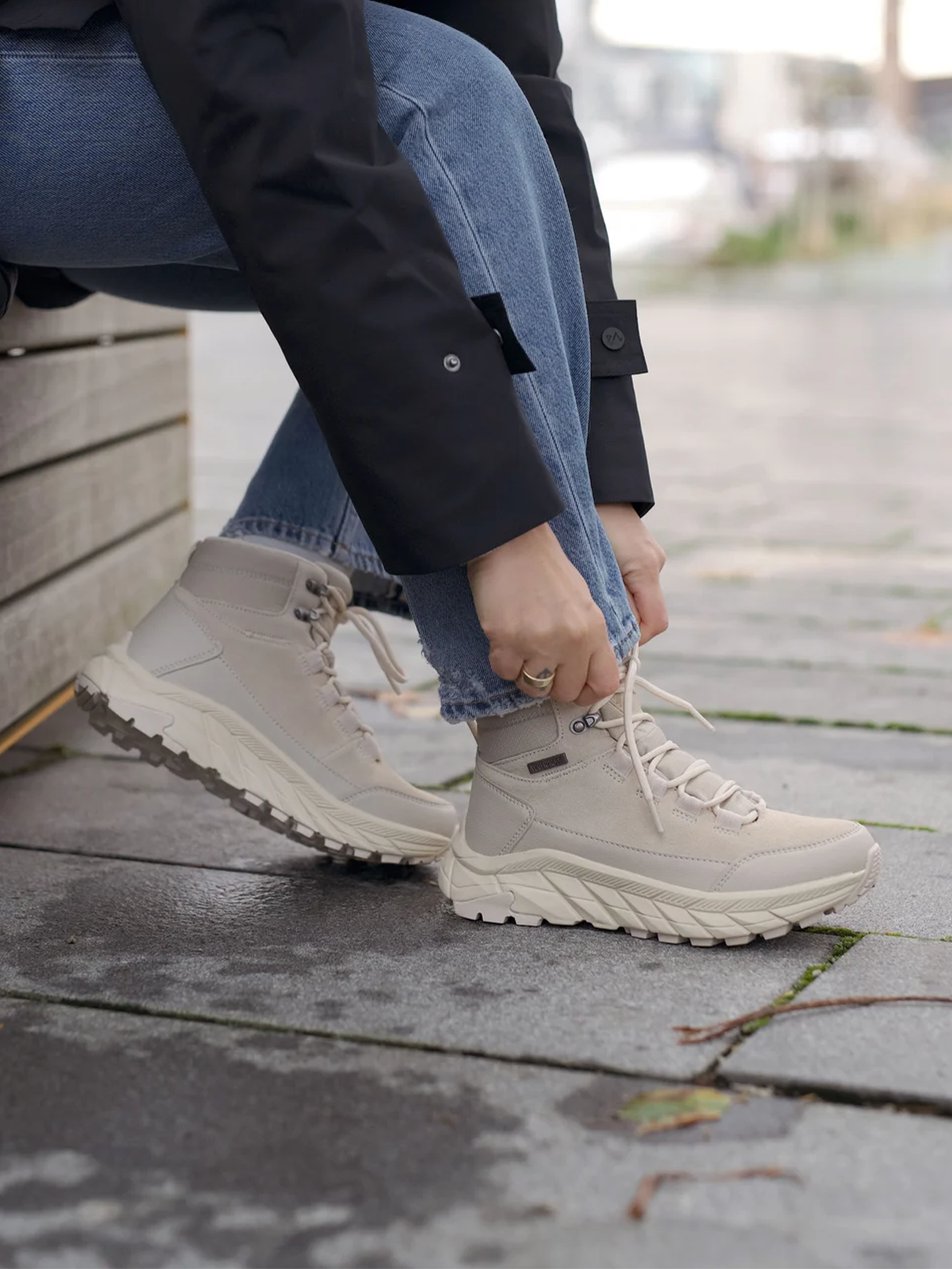 Mode Waterproof Urban Mid