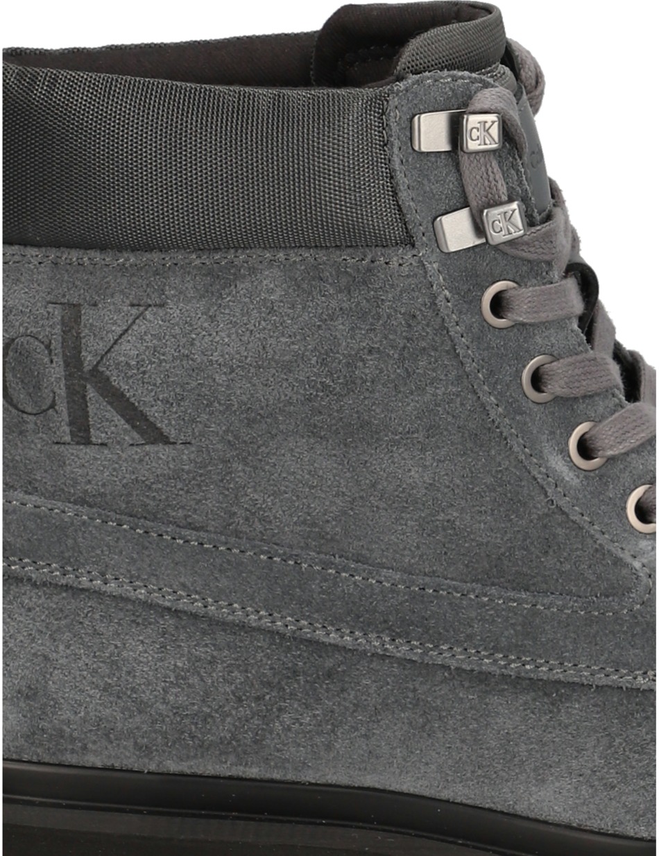LUG MID LACEUP BOOT HIKE