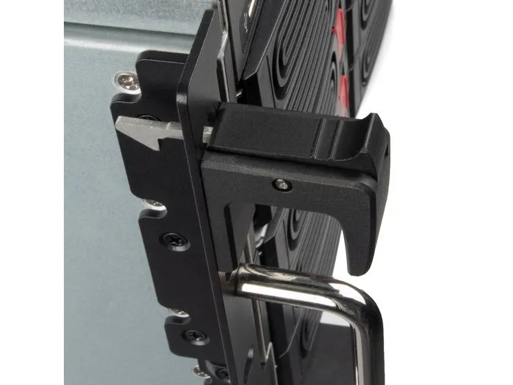 SilverStone RM43-320-RS - Rack-monterbar - 4U - forlænget ATX / SSI EEB - SATA/SAS - hot-swap (ATX / PS/2) - USB