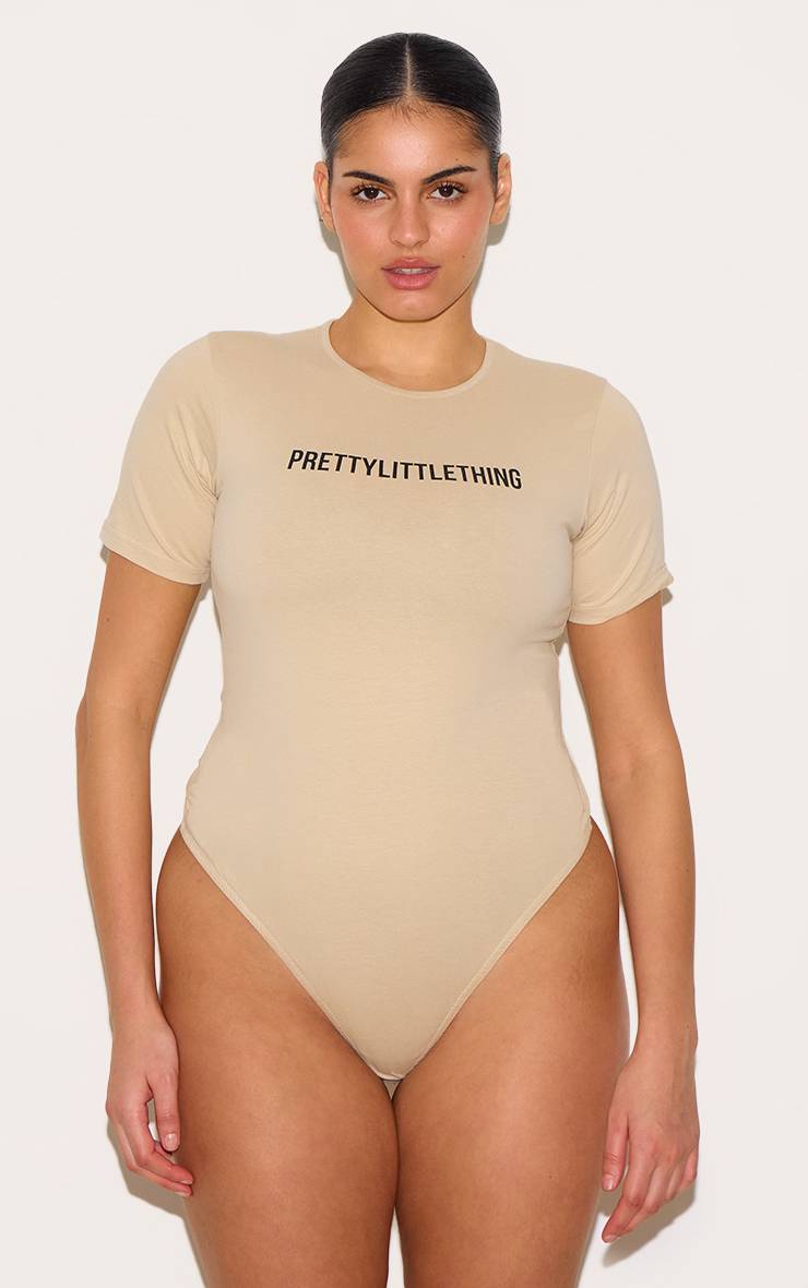Avoine Prettylittlething Plus Body À Manches Courtes Raglan