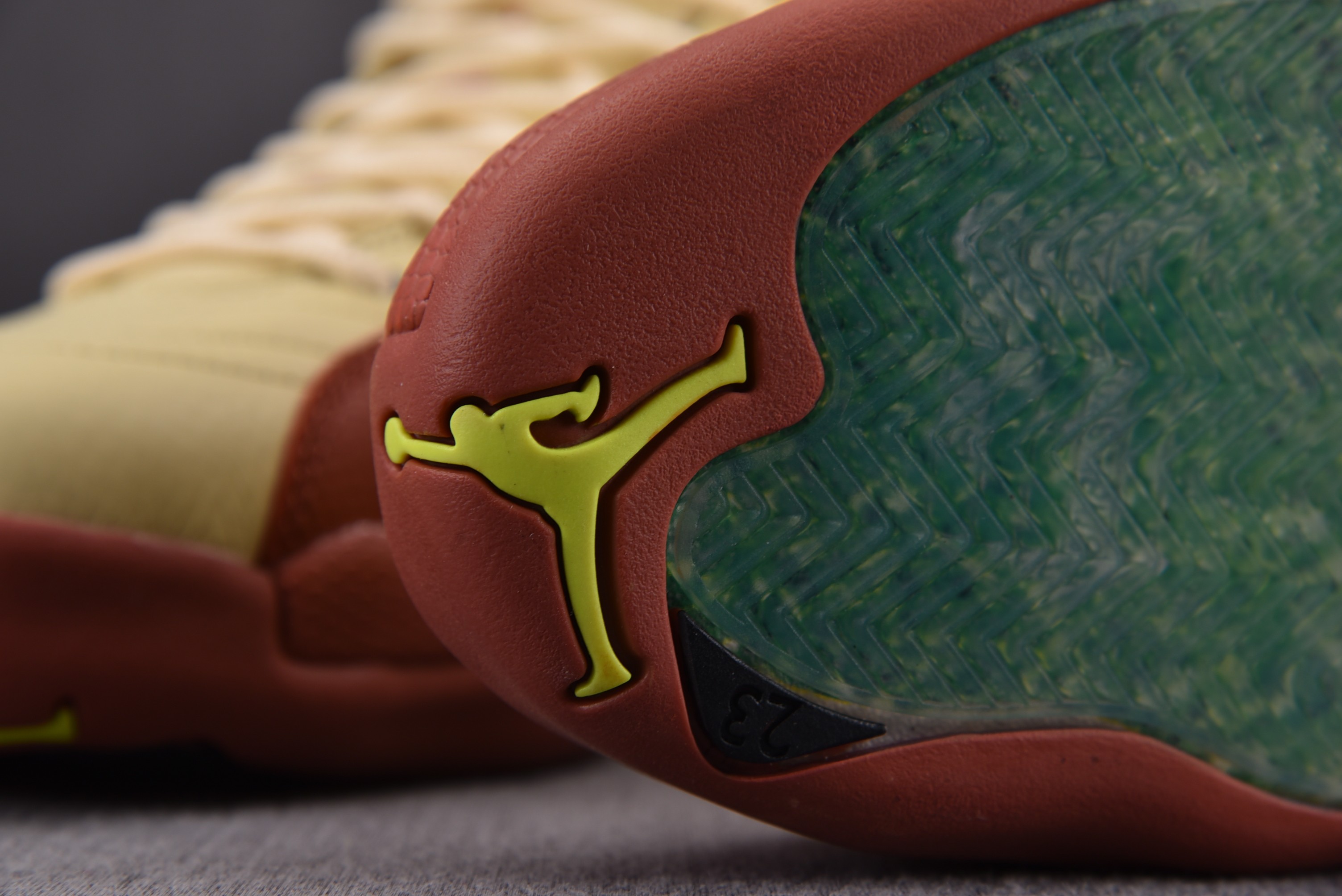 Jordan 12 Retro Eastside Golf