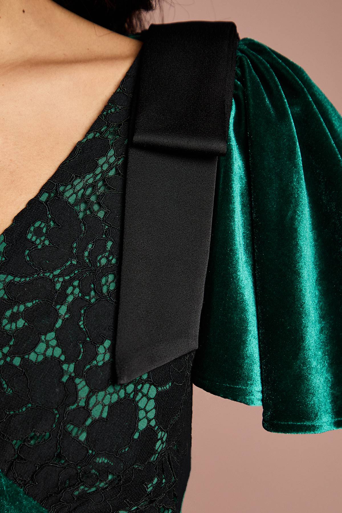 Coast Robe Mi-Longue Mélange Velours et Dentelle