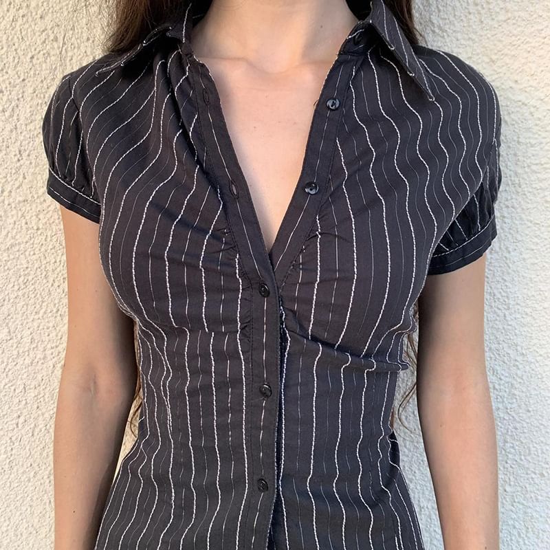Honet - Gestreept slim-fit overhemd met korte mouwen / lange mouwen en V-hals