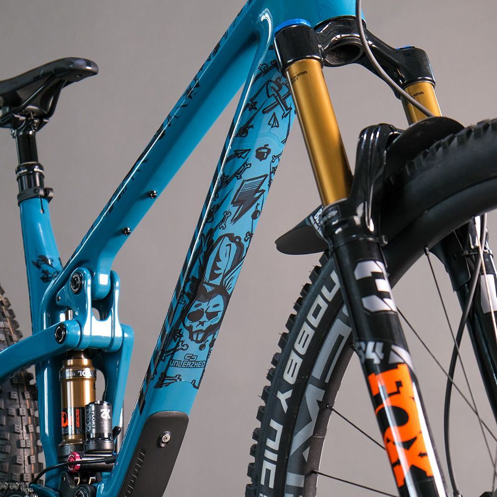 Unleazhed Unscratch Frame Rahmenschutzfolie - ED Serfaus Fiss Ladis Black Glossy kaufen | Bike-Discount