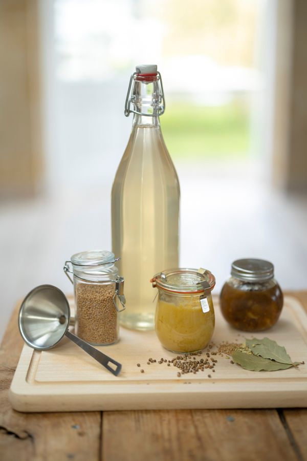 Beugelpotje, glas, ovaal, 100 ml
