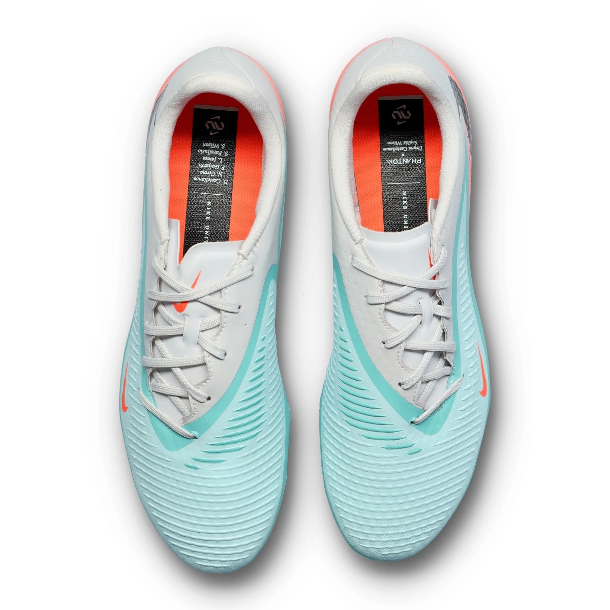 Chuteira Nike Phantom 6 Low Academy FG/MG