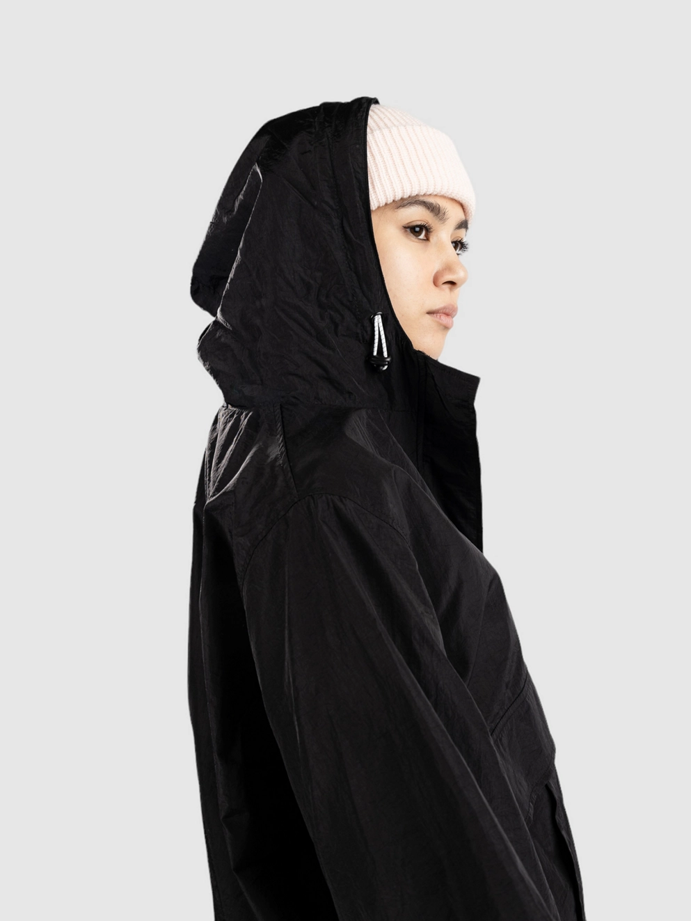 Blue Tomato Retro Windbreaker black