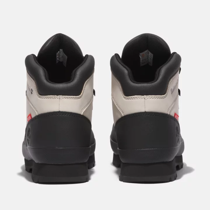 Bota de couro Euro Hiker masculina na cor cinza claro.