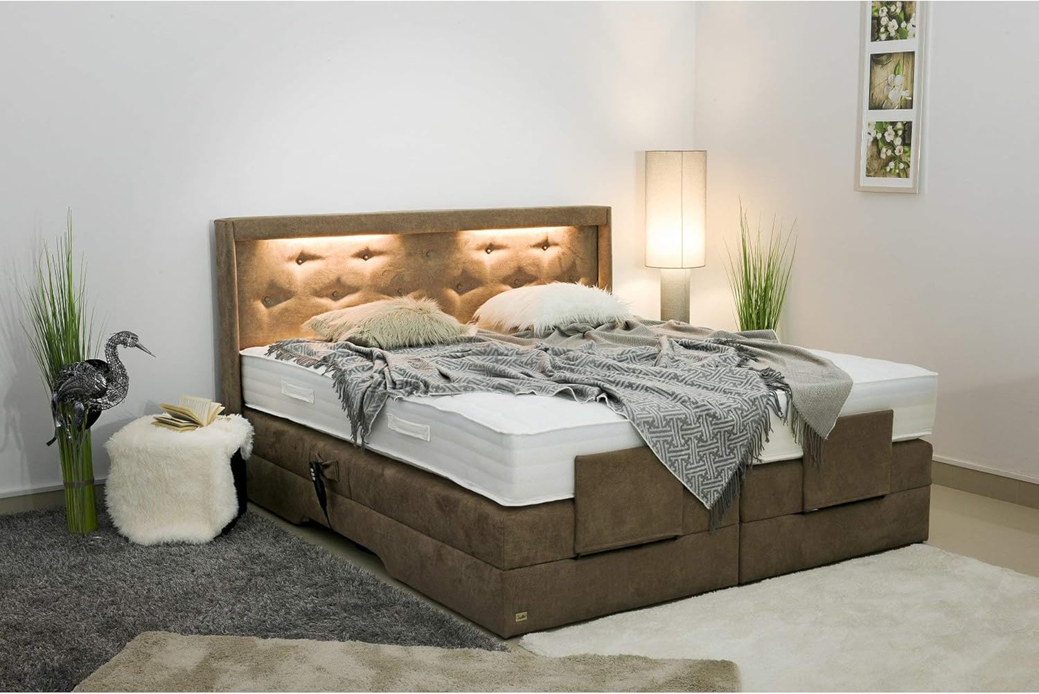 PAARA Luxus Boxspringbett Paris Night GM | 10.000 Newton Motorleistung | LED | Antirutsch-Matten | Royal-WS® Taschenfederkern Matratze mit GELAX® Topper Kern | Made in Germany (120 x 200 cm)