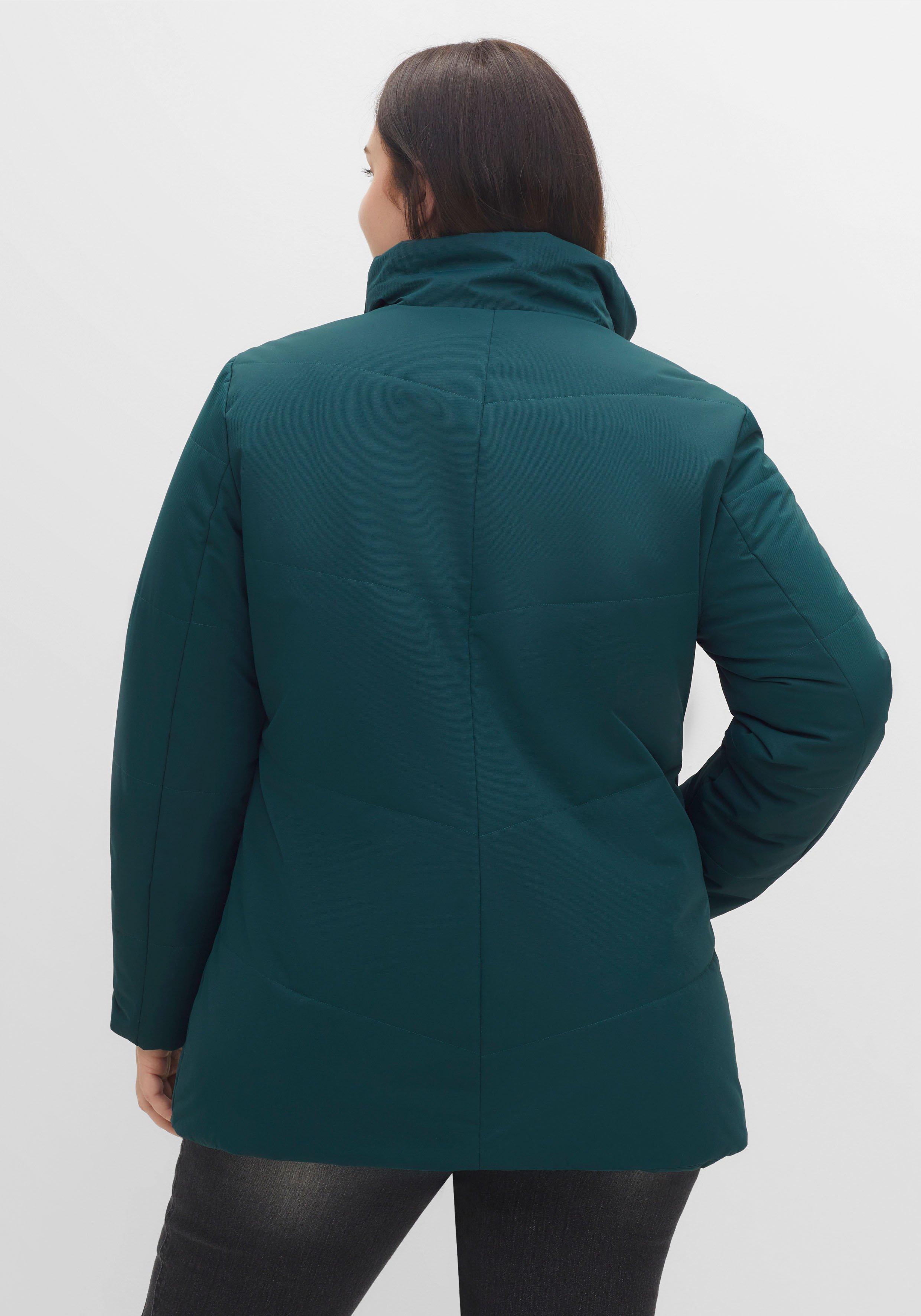 Steppjacke mit Stehkragen, leicht strukturiert
