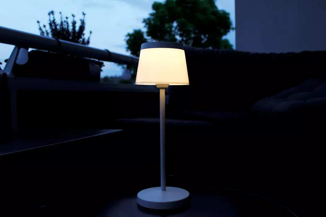LED-Akkutischleuchte Eva