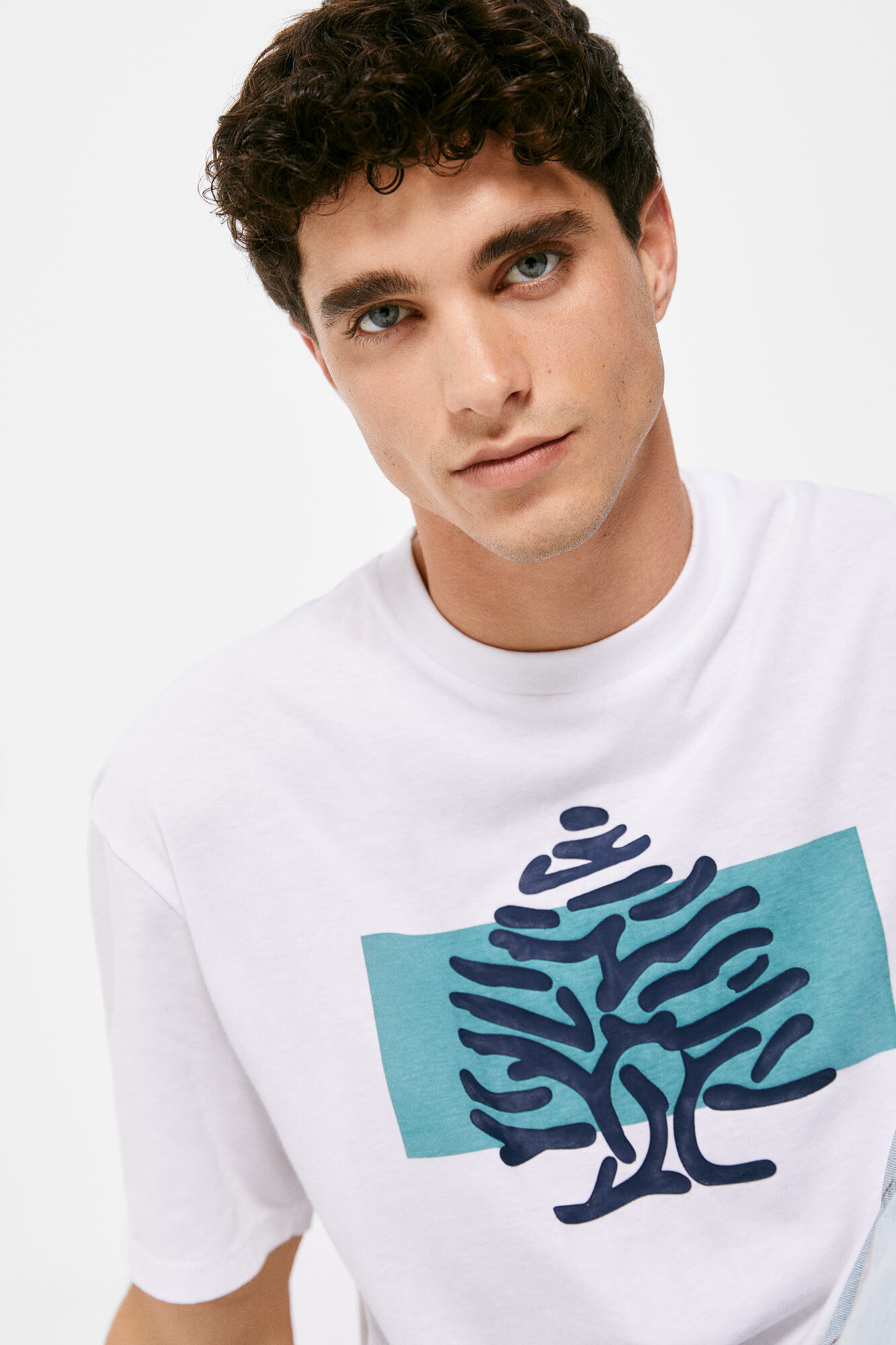 Camiseta com logo - branca