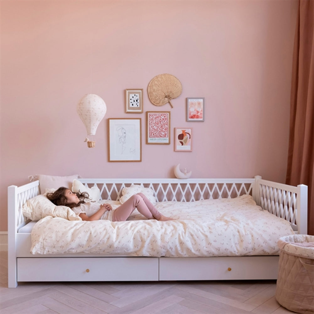 Harlequin Daybed White
