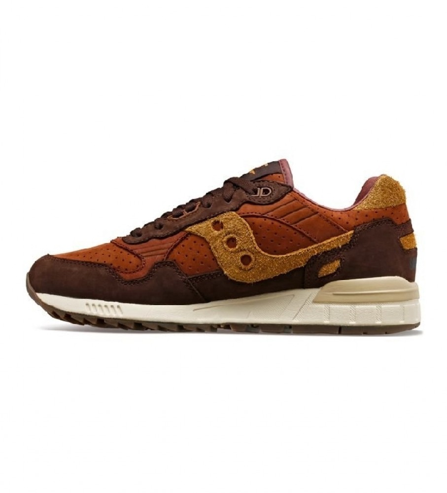 Tênis Saucony Shadow 5000 em couro marrom