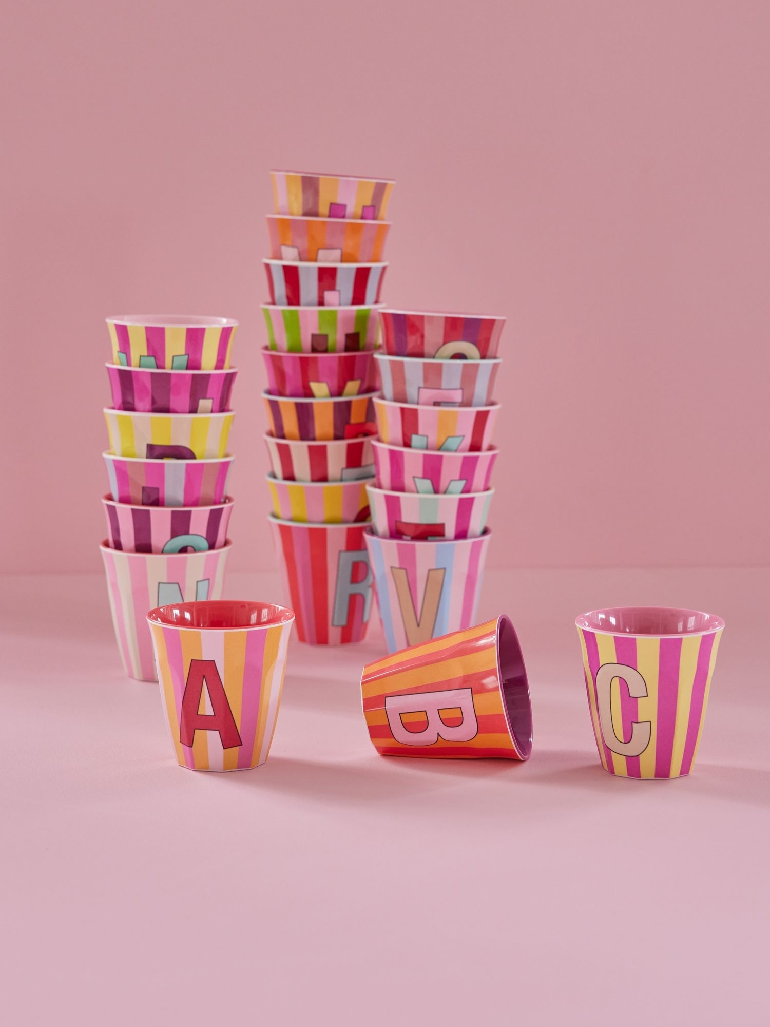 Rice Alfabet beker streep Roze