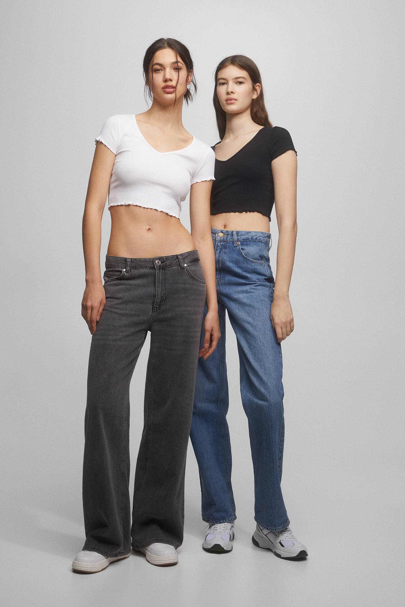 PACOTE DE BLUSAS CROPPED BÁSICAS - BRANCO/PRETO