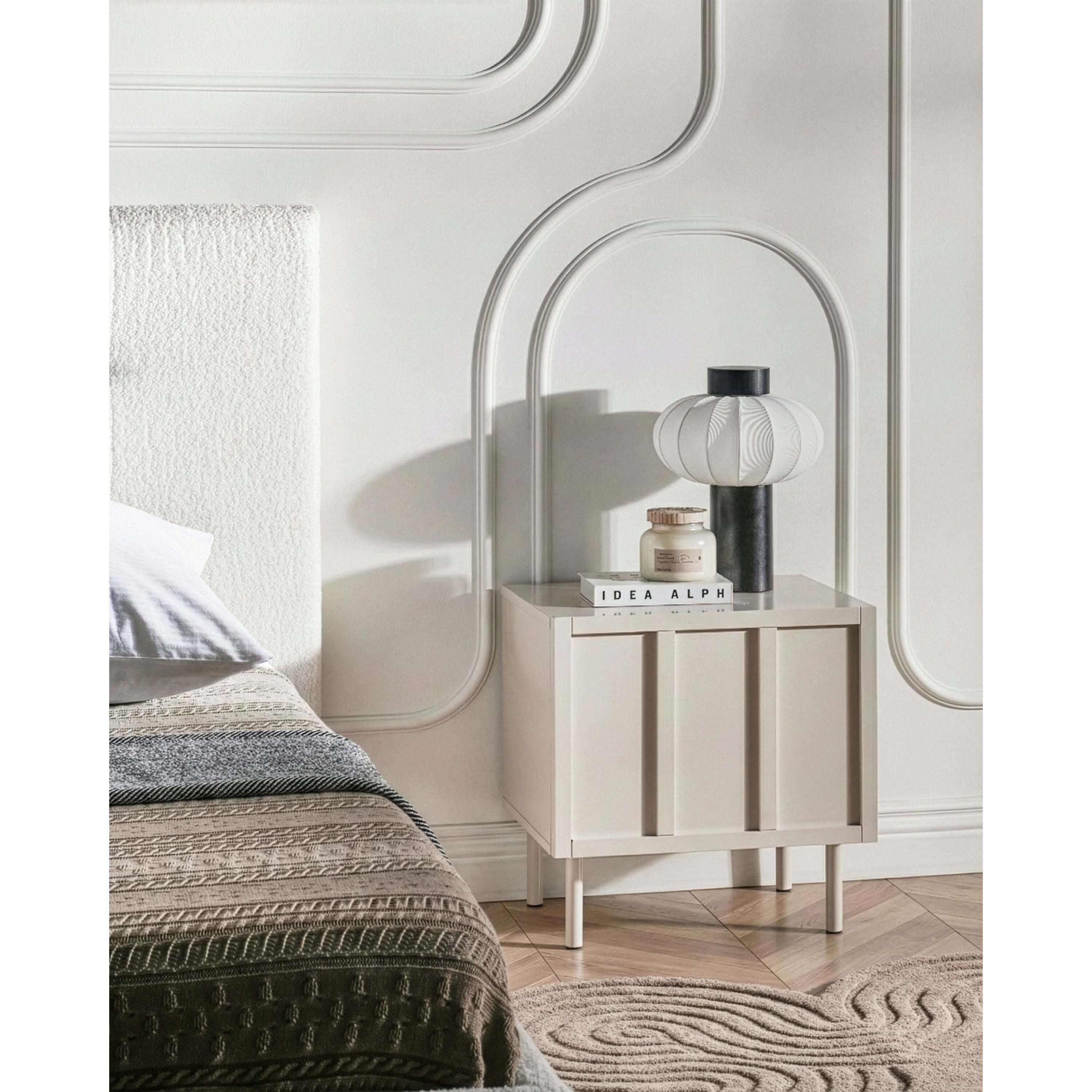 Beliani - CLUNES - Nachtkastje - Lichtbeige - MDF