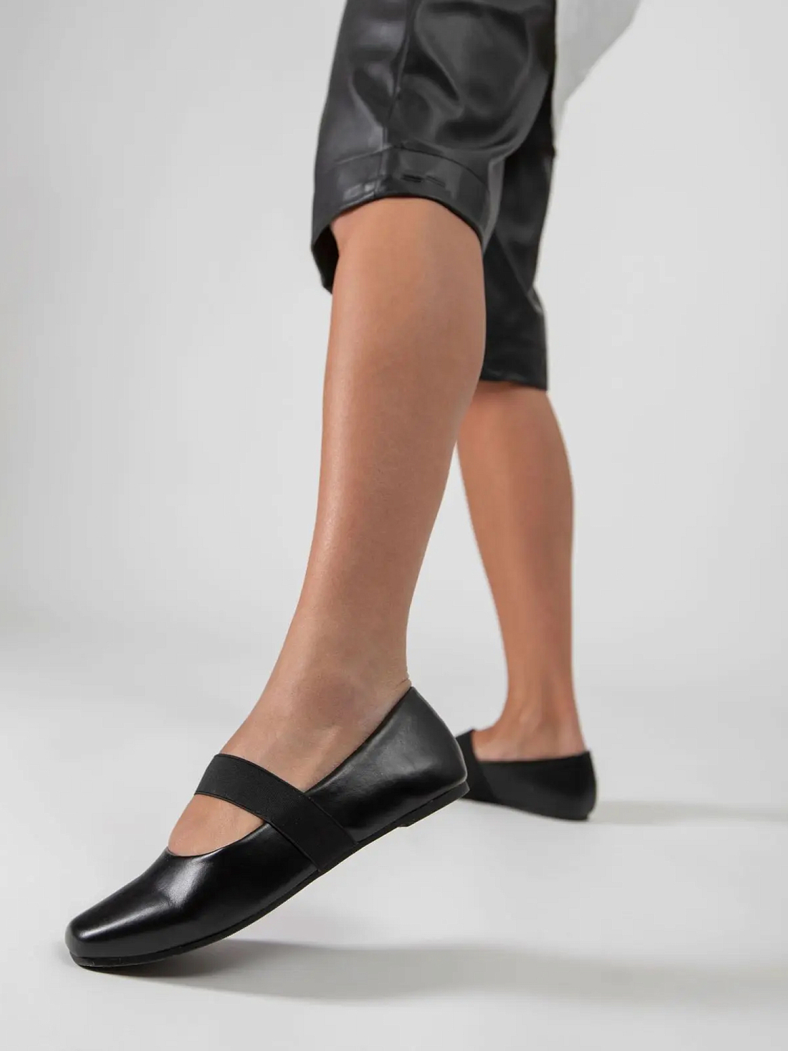 Duffy Foggia Ballerina Black