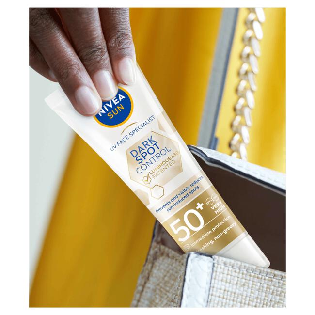 NIVEA Sun UV Face Luminous 360 Anti-Spot Fluïde SPF50+ 40ML
