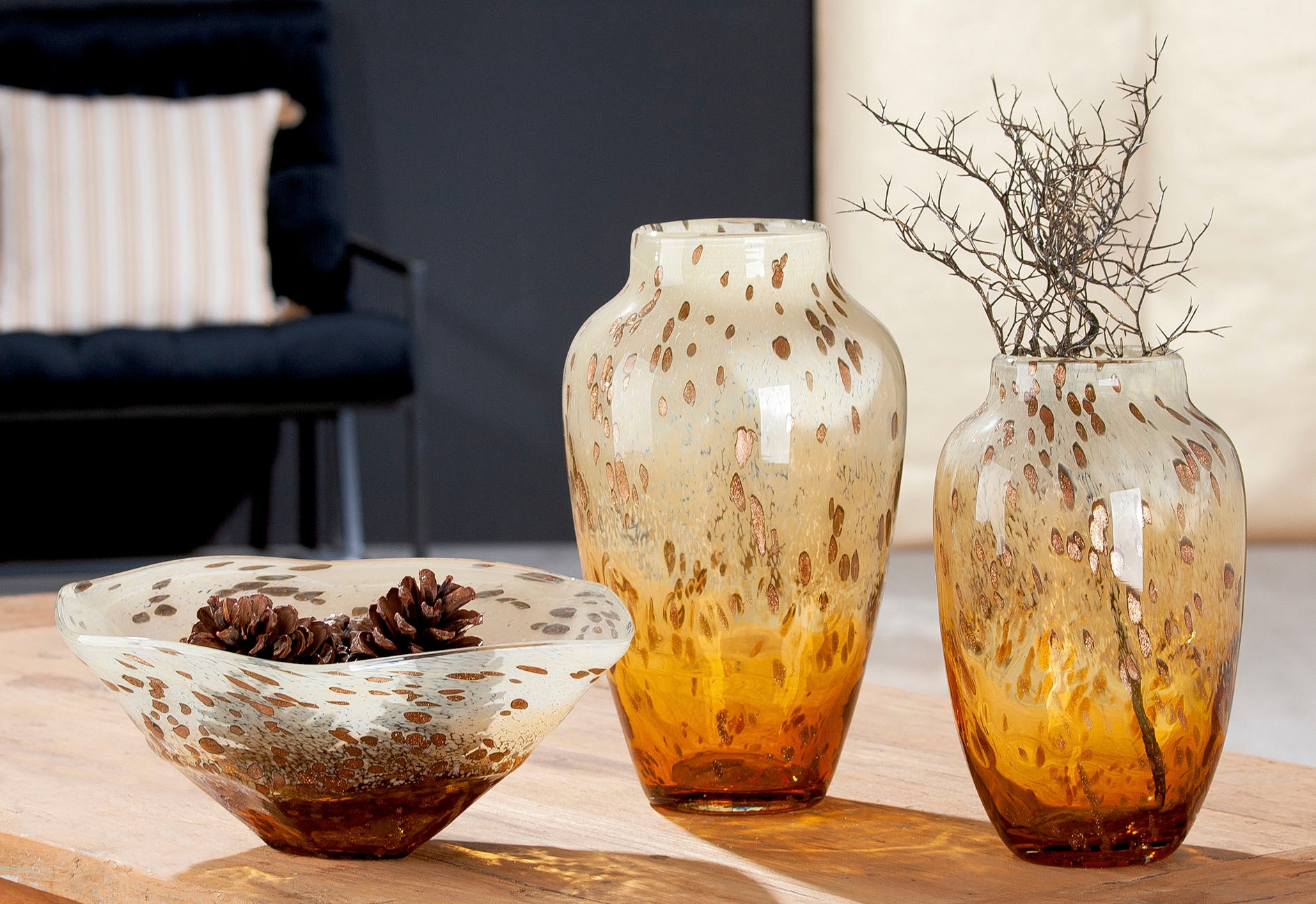 Casablanca by Gilde Tischvase »Ambrosio, Dekovase« Vase aus Glas, mit Tupfen und goldfarbenem Glitter, Höhe ca. 34 cm