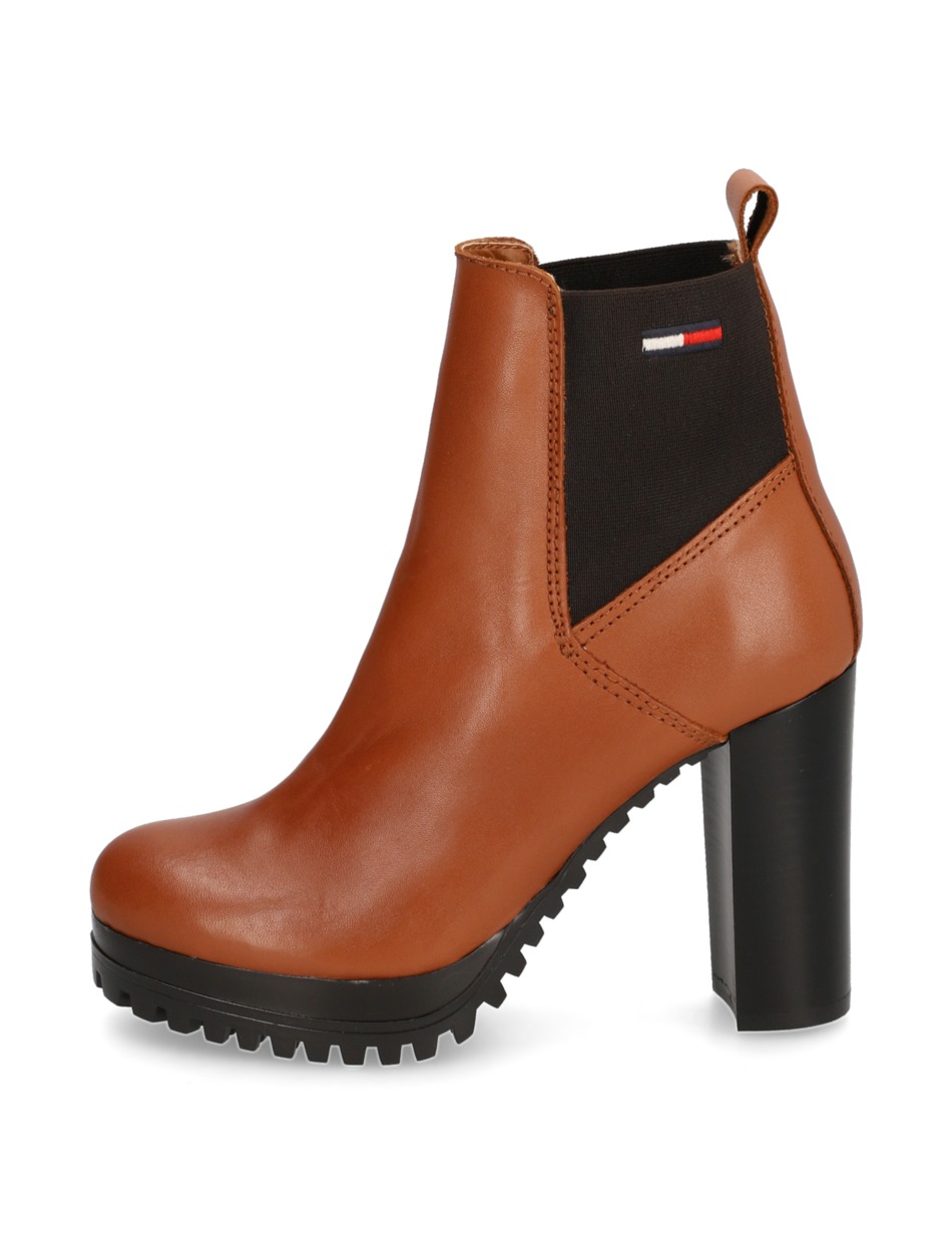 TJW New ESS HIGH HEEL BOOT