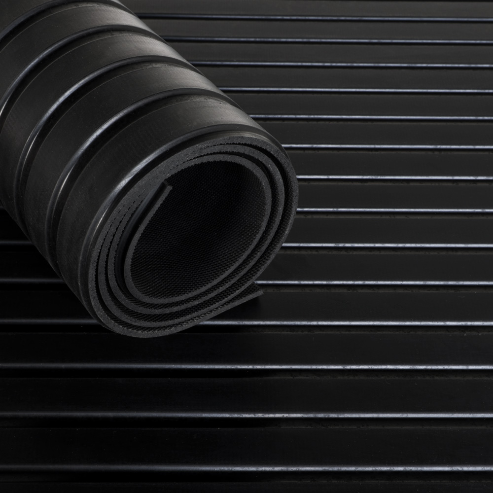 Tapis caoutchouc en rouleau nervure large 4,5 mm - largeur 200 cm