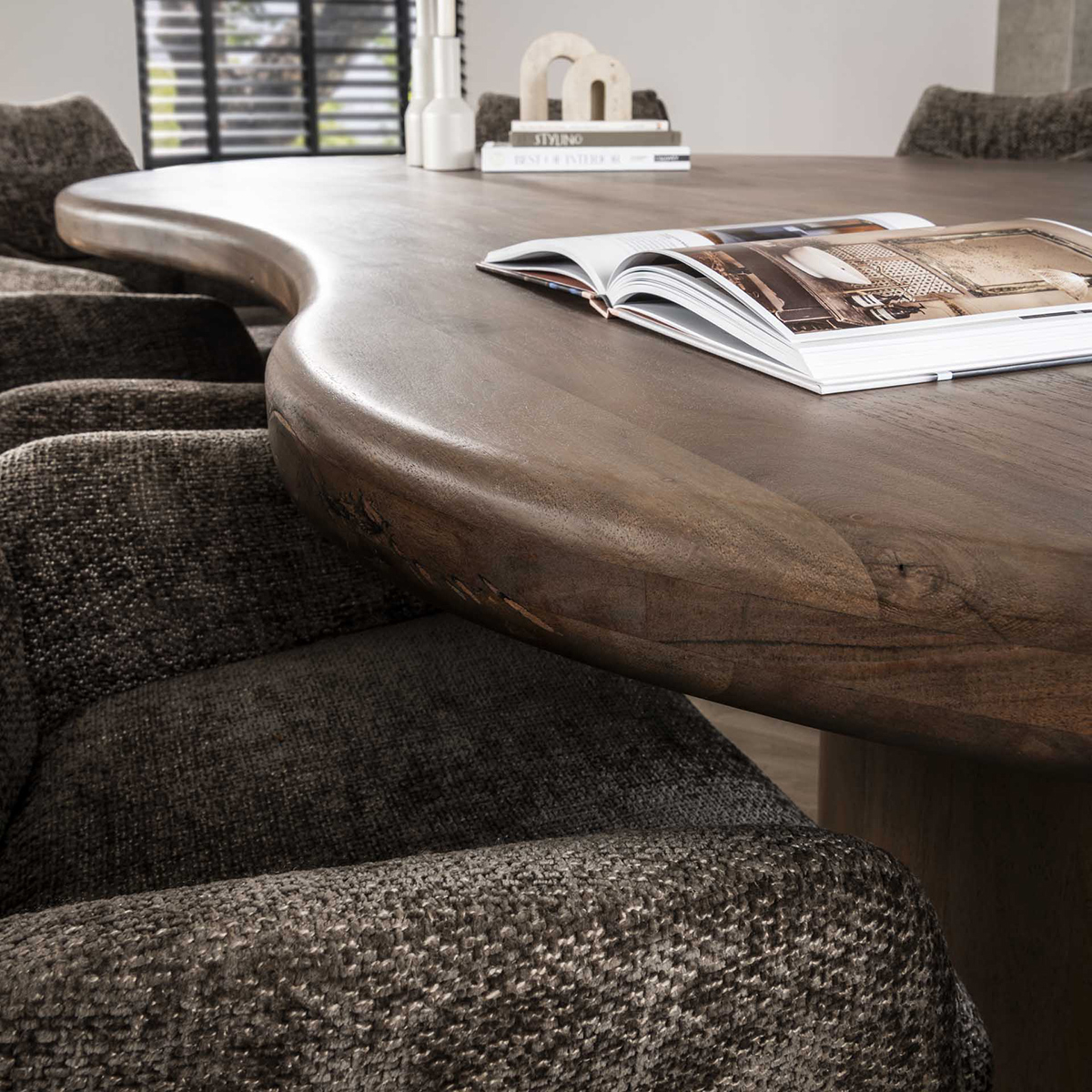Eettafel Art