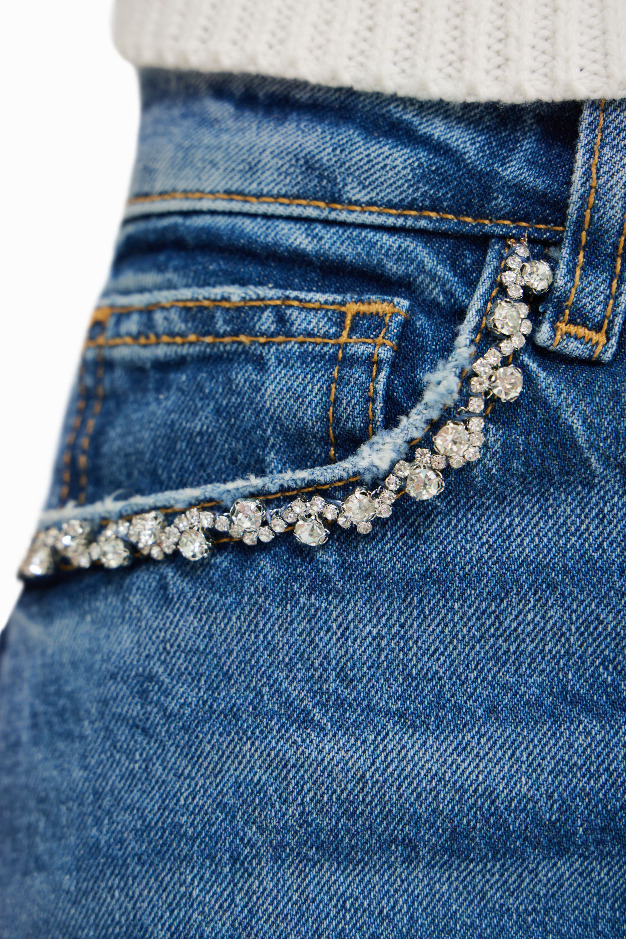 Jean droit détail strass