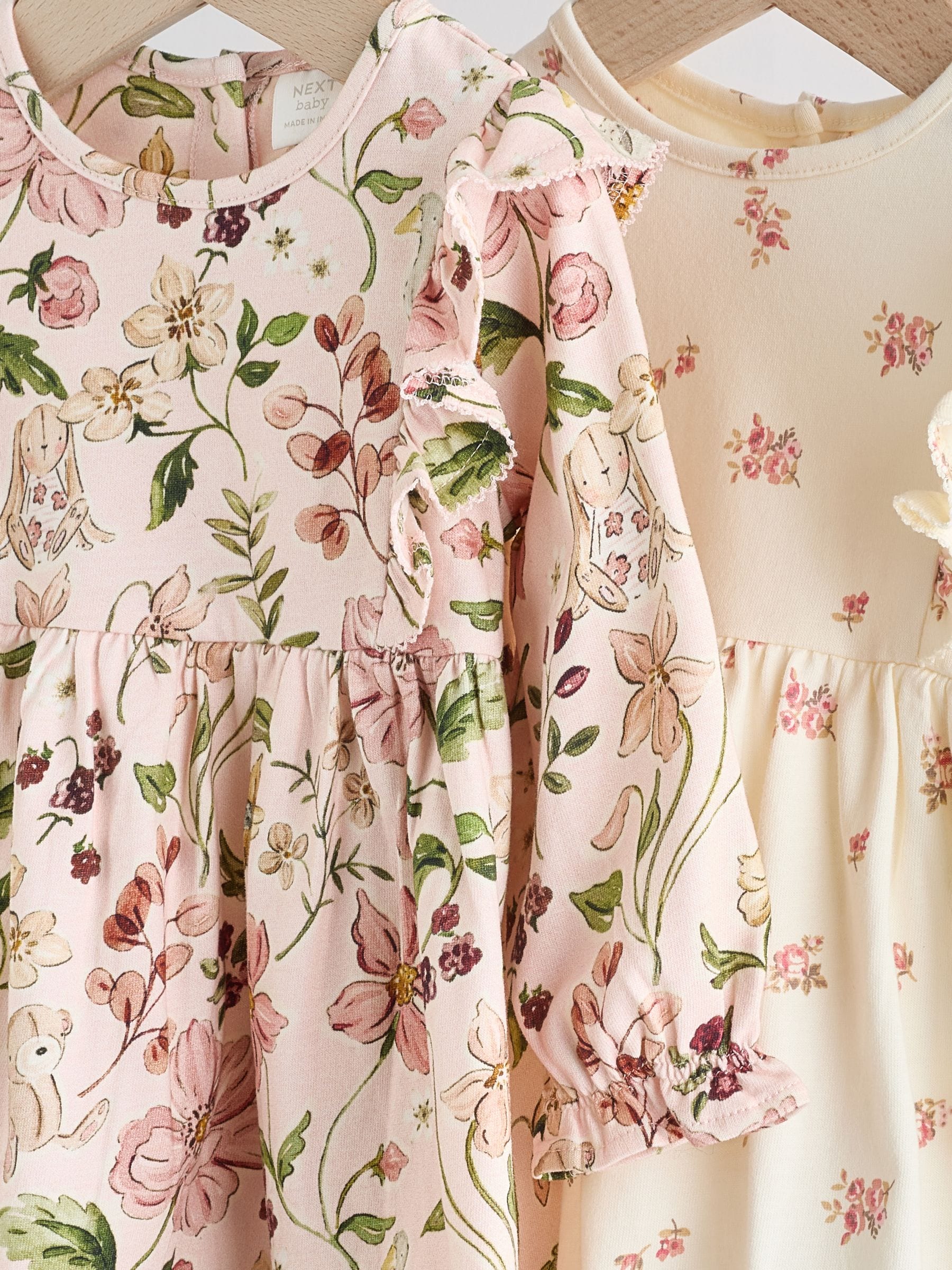 Roze bloemen/Crèmekleurige fijne bloemenprint - Verpakking van 2 jersey babyjurkjes (0 mnd-2 jr)