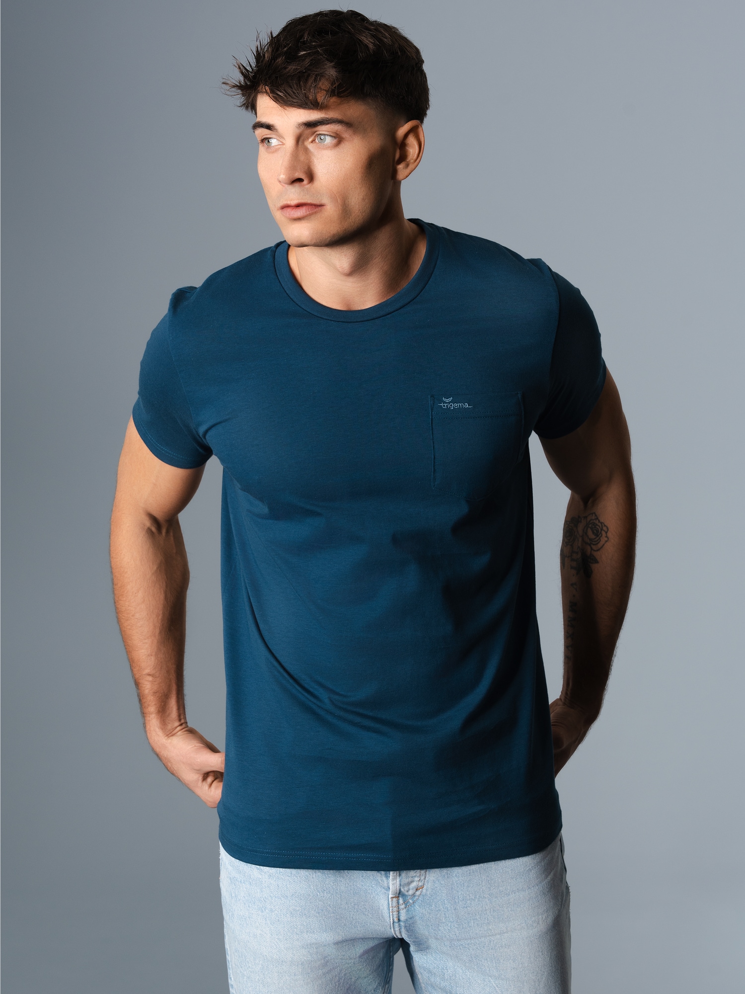 T-Shirt aus Biobaumwolle mit Brusttasche Saphir-C2C