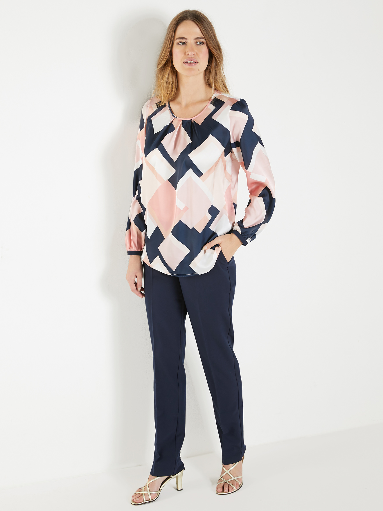 Pantalon classique en tissu sergé