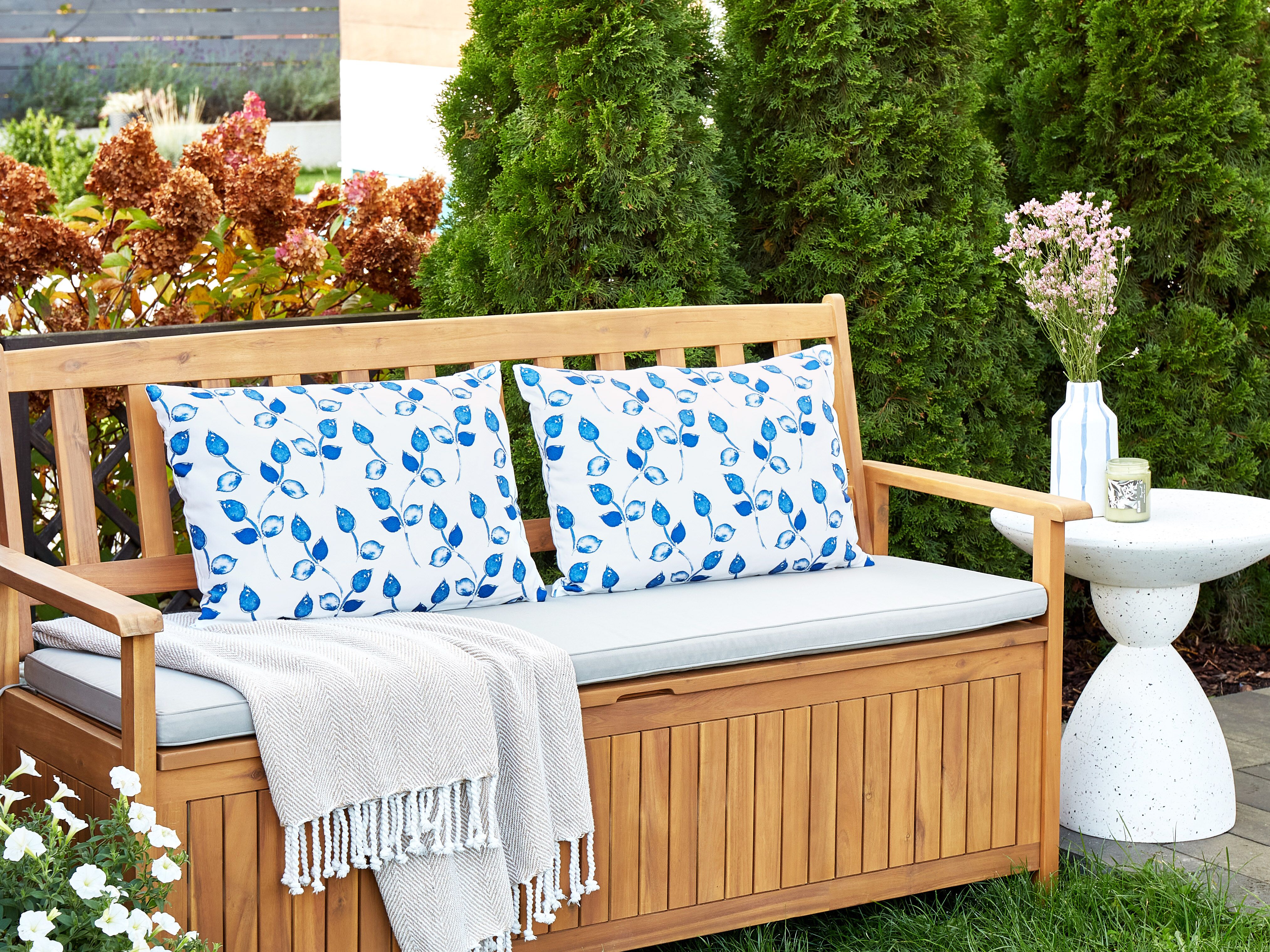Set van 2 tuinkussens TORBORA bladpatroon 40 x 60 cm Wit Blauw
