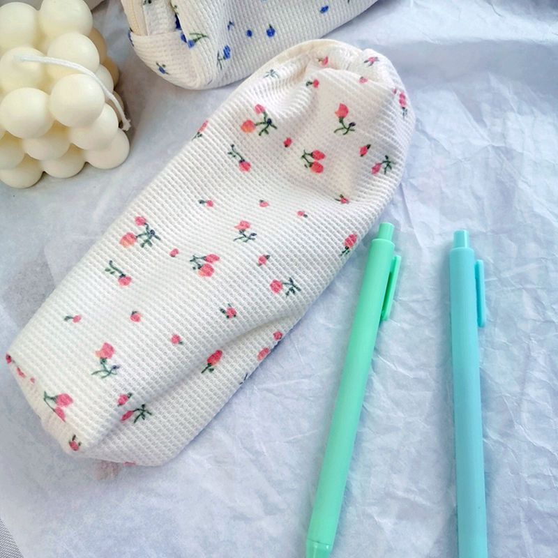 Ikiana - Stoffen etui met bloemenprint