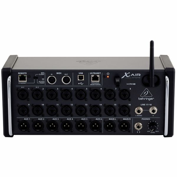 Behringer X Air XR18 Bundle 3