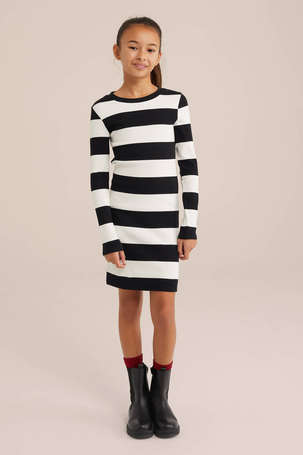 WE Fashion bodycon jurk zwart