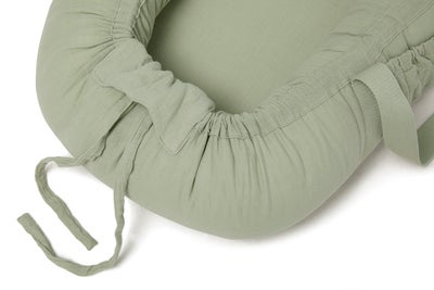 Alice & Fox ALBA Babynest med Håndtak, Green Muslin