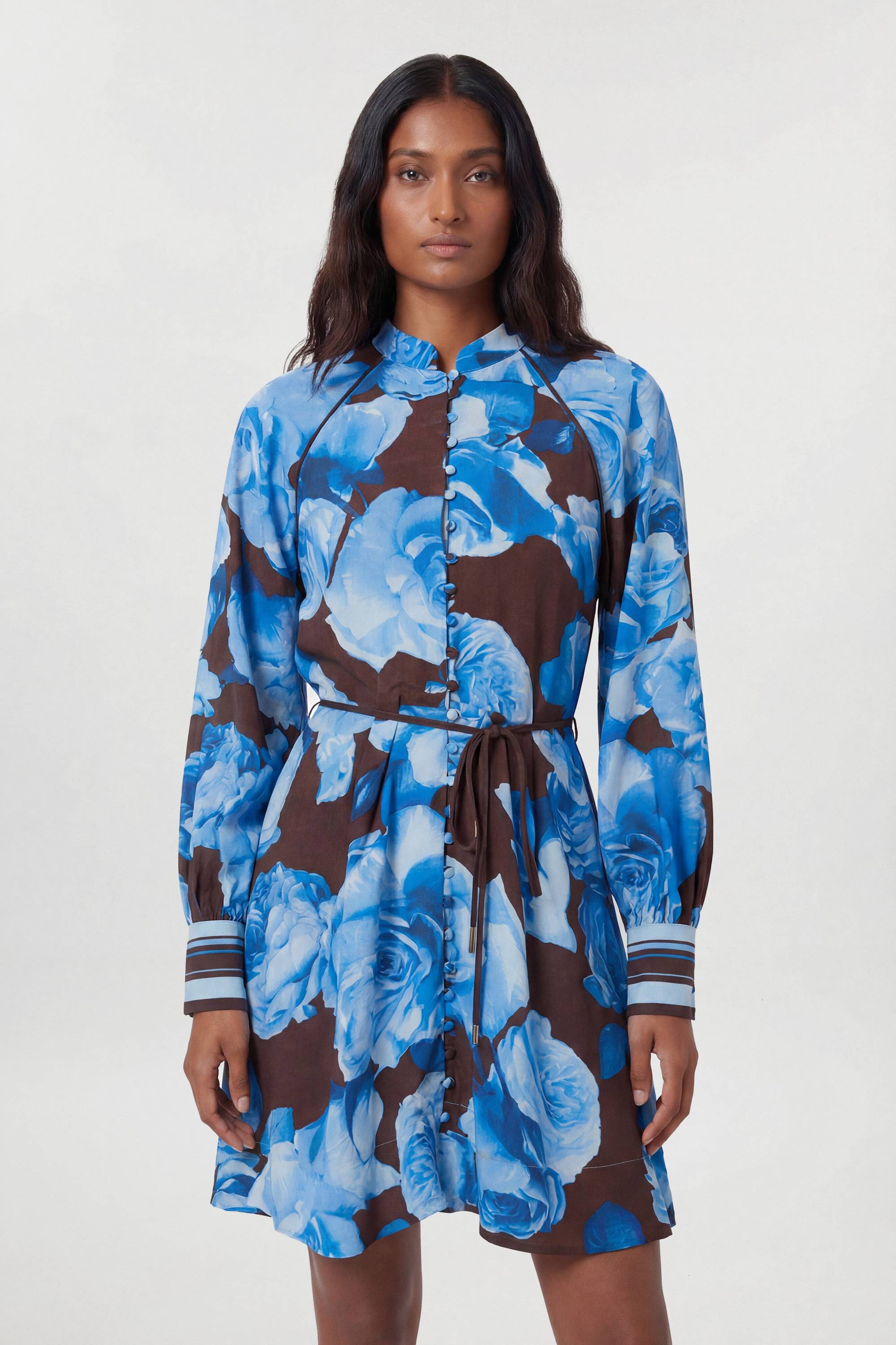 KarenMillen Robe Mini À Fleurs Bleues Contrastées Et Rayures Tissées En Viscose