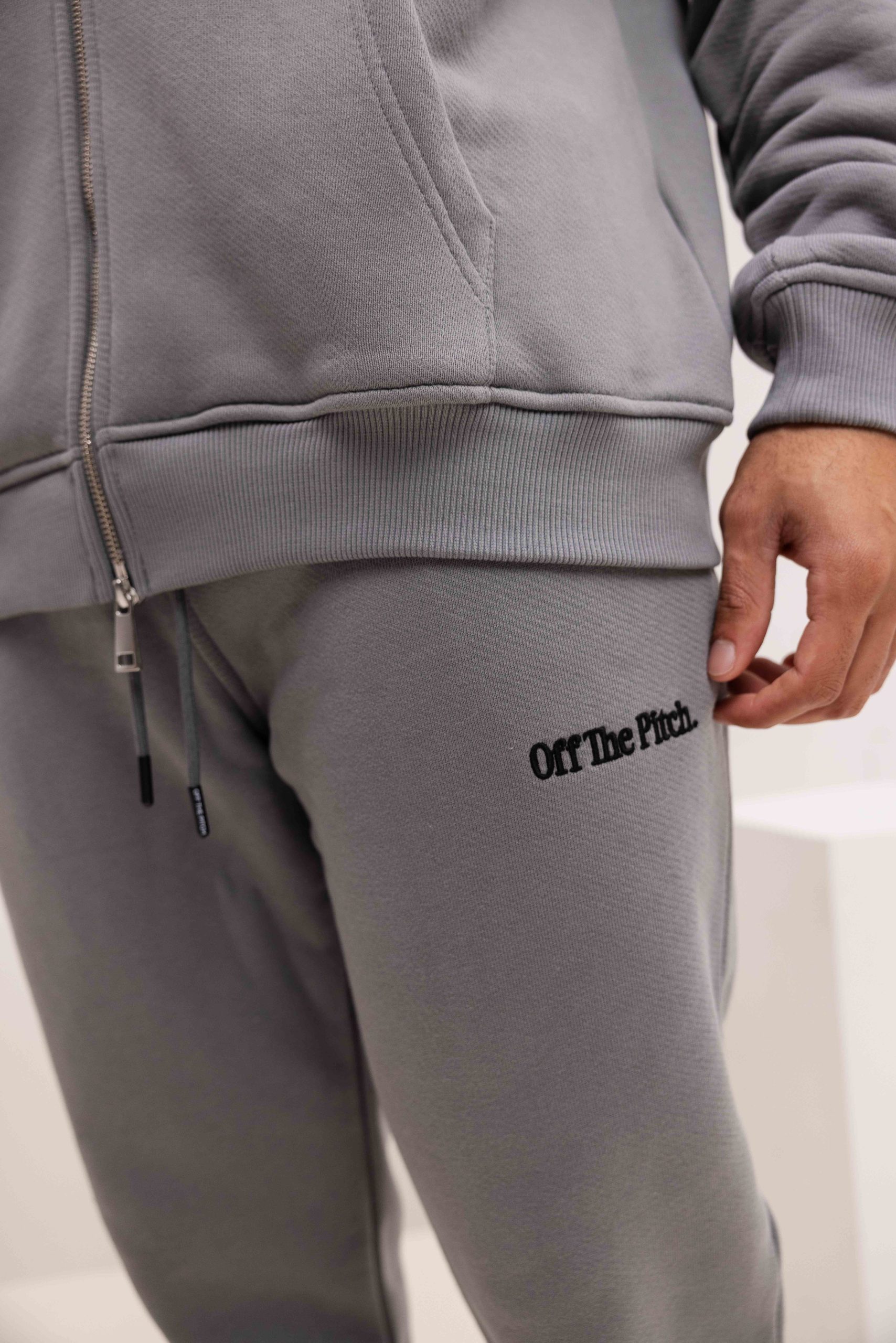 Off The Pitch Wardrobe Full Zip Trainingspak Heren Grijs