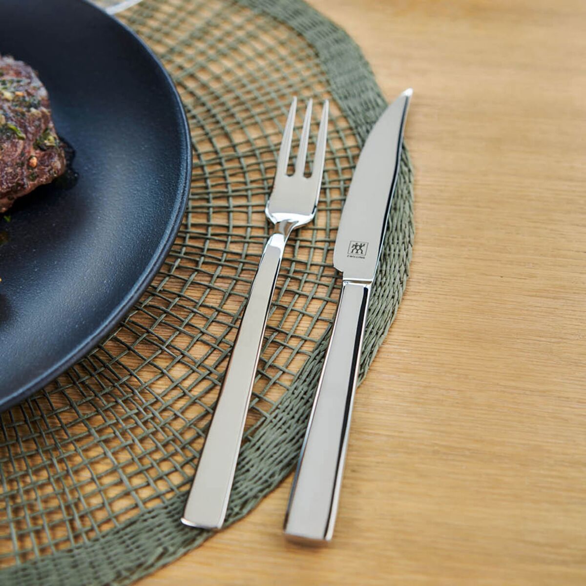 Grillbestikk Rustfri i 12 deler i Trekasse