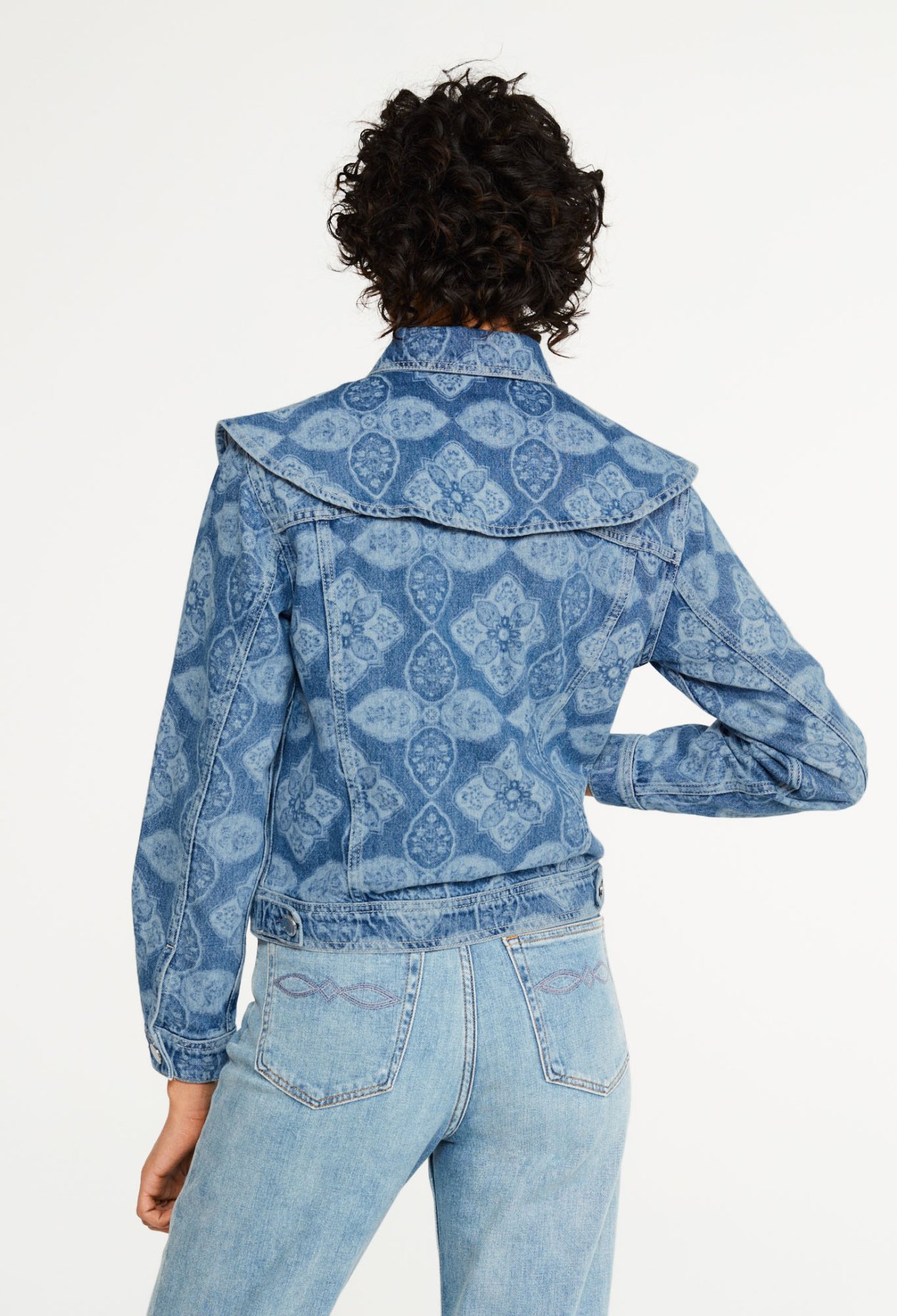 Veste en jean imprimee
