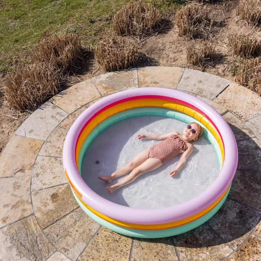 Swim Essentials Aufblasbarer Pool Regenbogen Ø 150 cm
