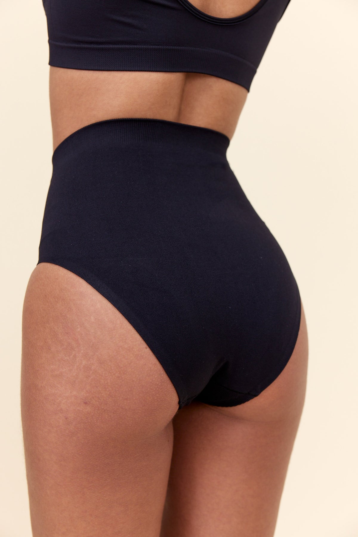 Shabes Shapewear Trusse Everyday Collection