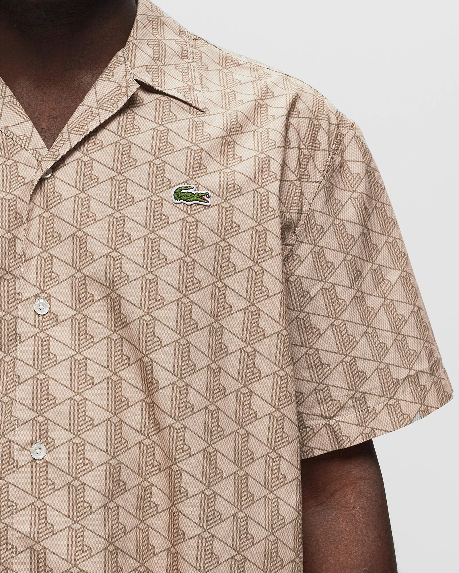 Lacoste SHORT SLEEVED MONOGRAM PRINT SHIRT