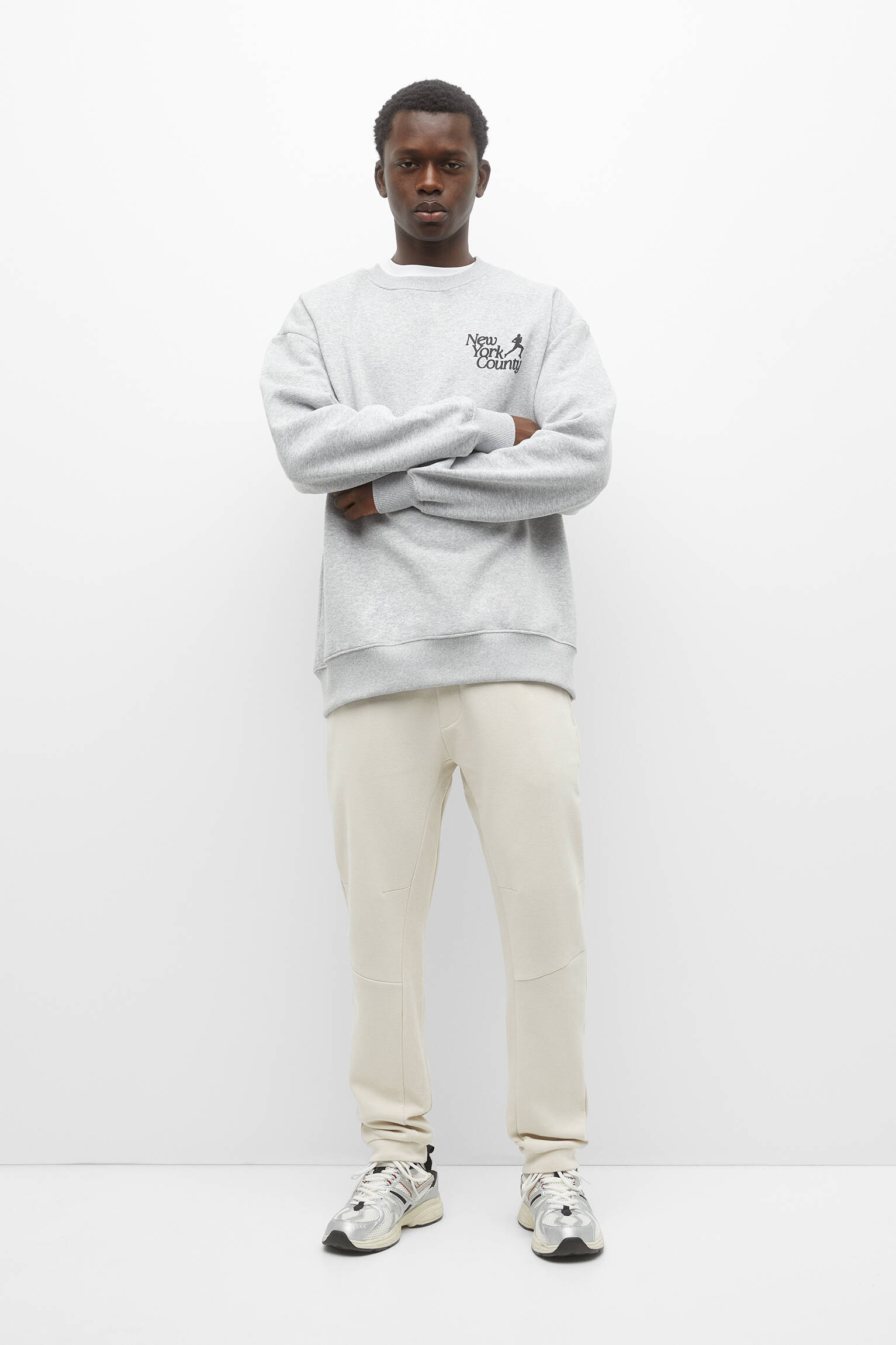 Calça de moletom estilo jogging - cor pedra