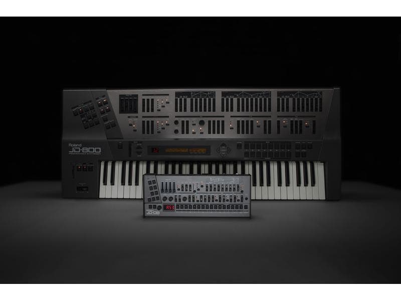 Roland Synthesizer JD-08 Moderne Wellenformen des JD-800 mit fortschrittlicher Modelling-Technologie