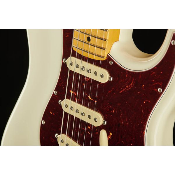Fender AM Pro II Strat MN OWT