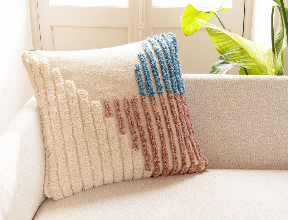 Coussin brodé-Instinct végétal