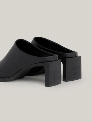 Mules de couro com salto bloco