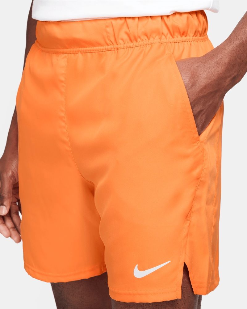 Short de tennis Nike NikeCourt Orange pour homme